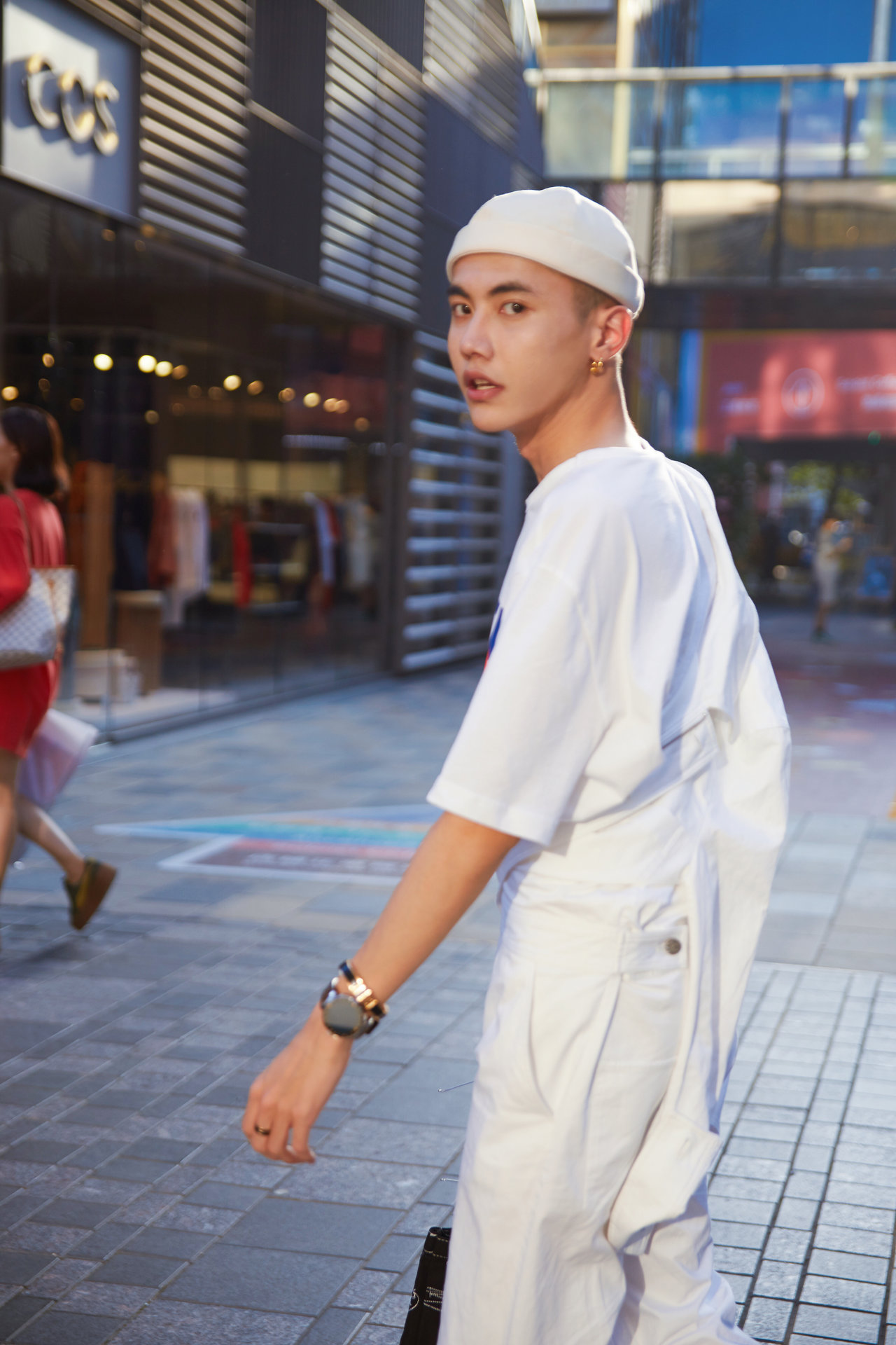 李昃佑