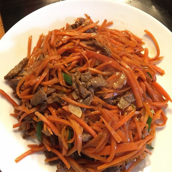 牛肉丝炒胡萝卜