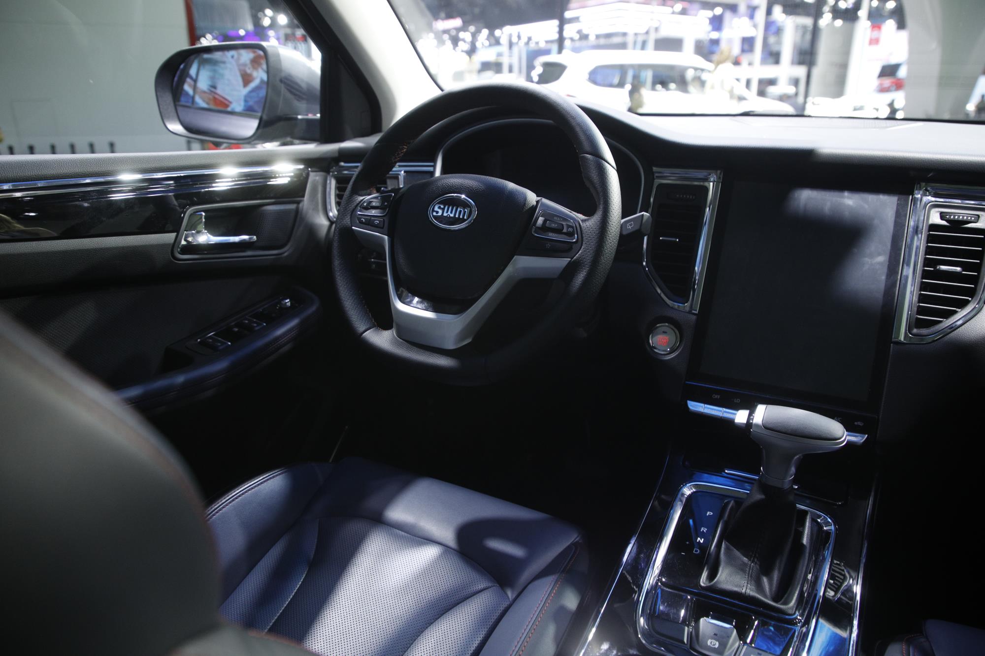  p>斯威g05是斯威汽车g平台下诞生的第二款suv产品,搭载2.0l和1.