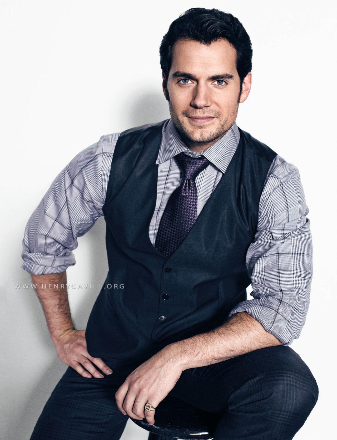  p>亨利·卡维尔(henry cavill),1983年5月5日出生于 a target="