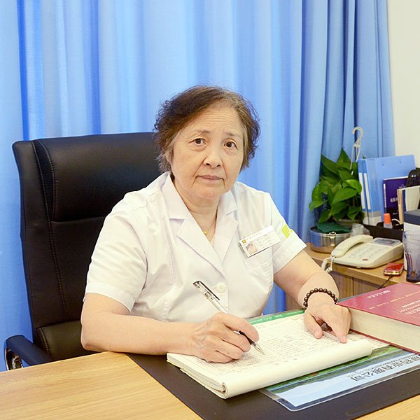 徐晖,女,现就职于 a target="_blank" href="/item/杭州杭城皮肤病