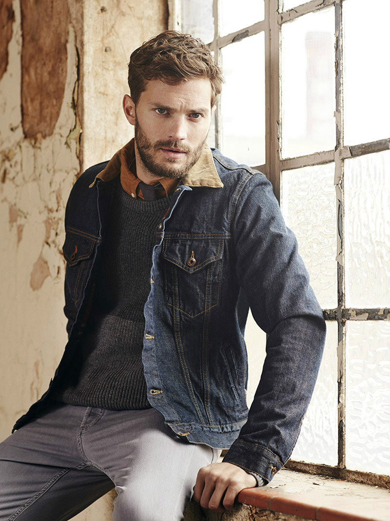  p>詹米·多南(jamie dornan),1982年5月1日出生于英国北爱尔兰