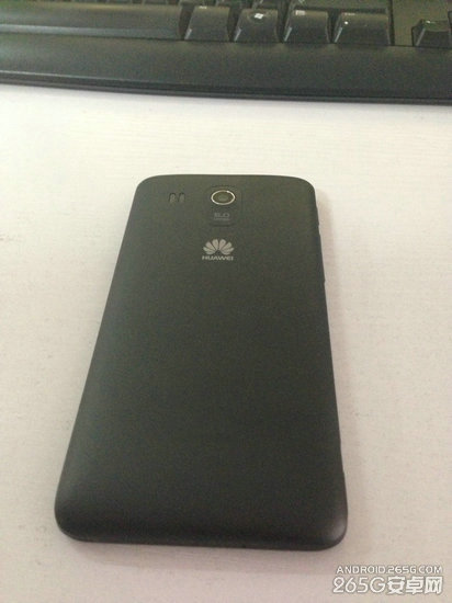  p>华为g525是一款主打入门级的智能手机产品,屏幕为4.