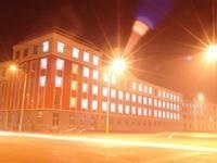  p data-id="gnba4lx5gf">桦甸三中位于清水绿堤北侧,莲花河西岸,校园