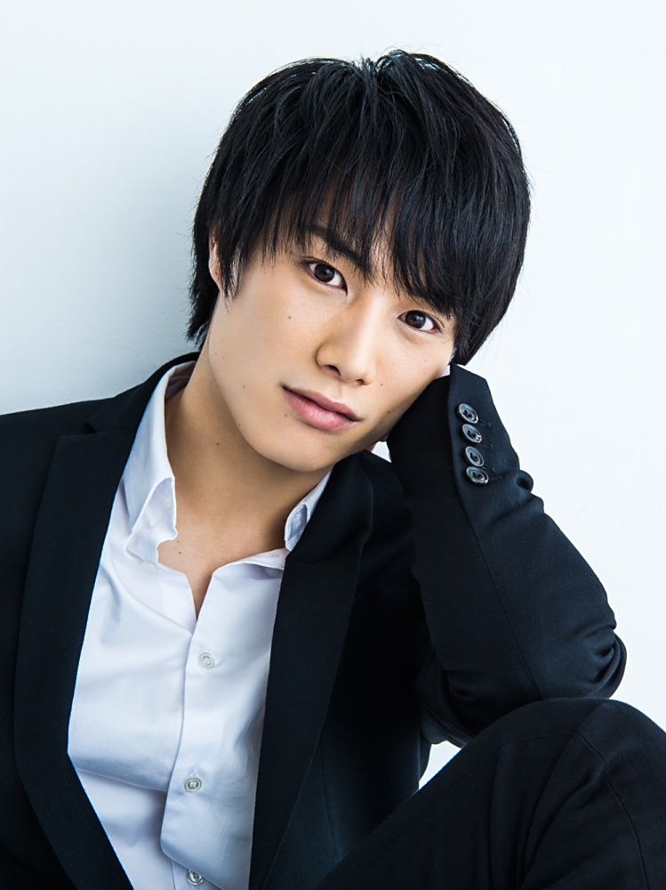 鈴木伸之 写真集 OVER SEAS 劇団EXILE ldh 俳優 タレント 鈴木伸之 写真集 OVER SEAS 劇団EXILE ldh 俳優 タレント EXILE