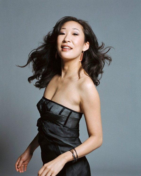  p>吴珊卓(sandra oh),1971年7月20日出生于加拿大安大略省渥太华市内