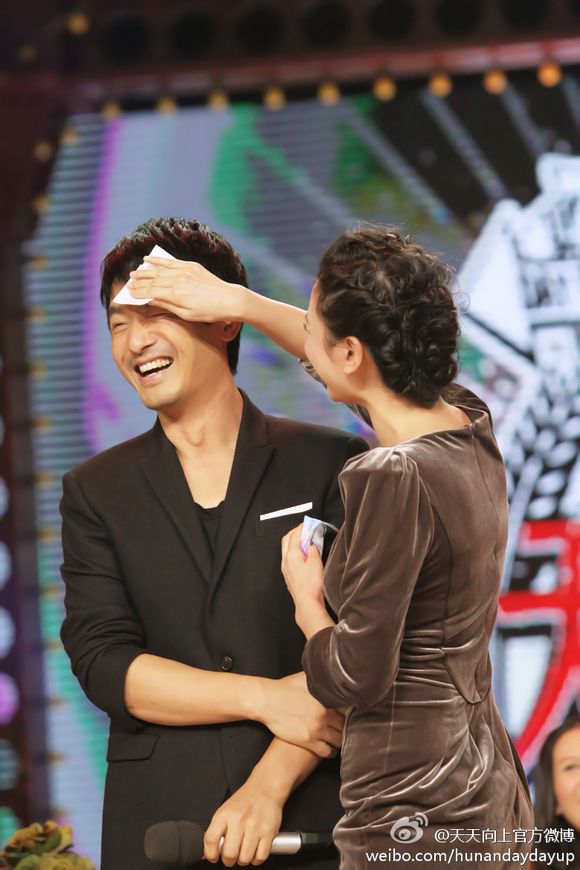  p>郭晓东,原名郭晓冬,1974年12月18日出生于山东省临沂市莒南县,中国