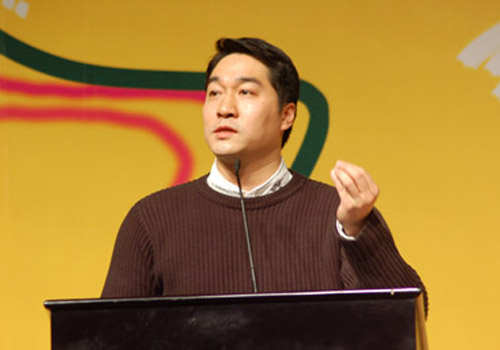 凤凰卫视军事军情观察室主持人(凤凰卫视军事军情观察室主持人是谁)