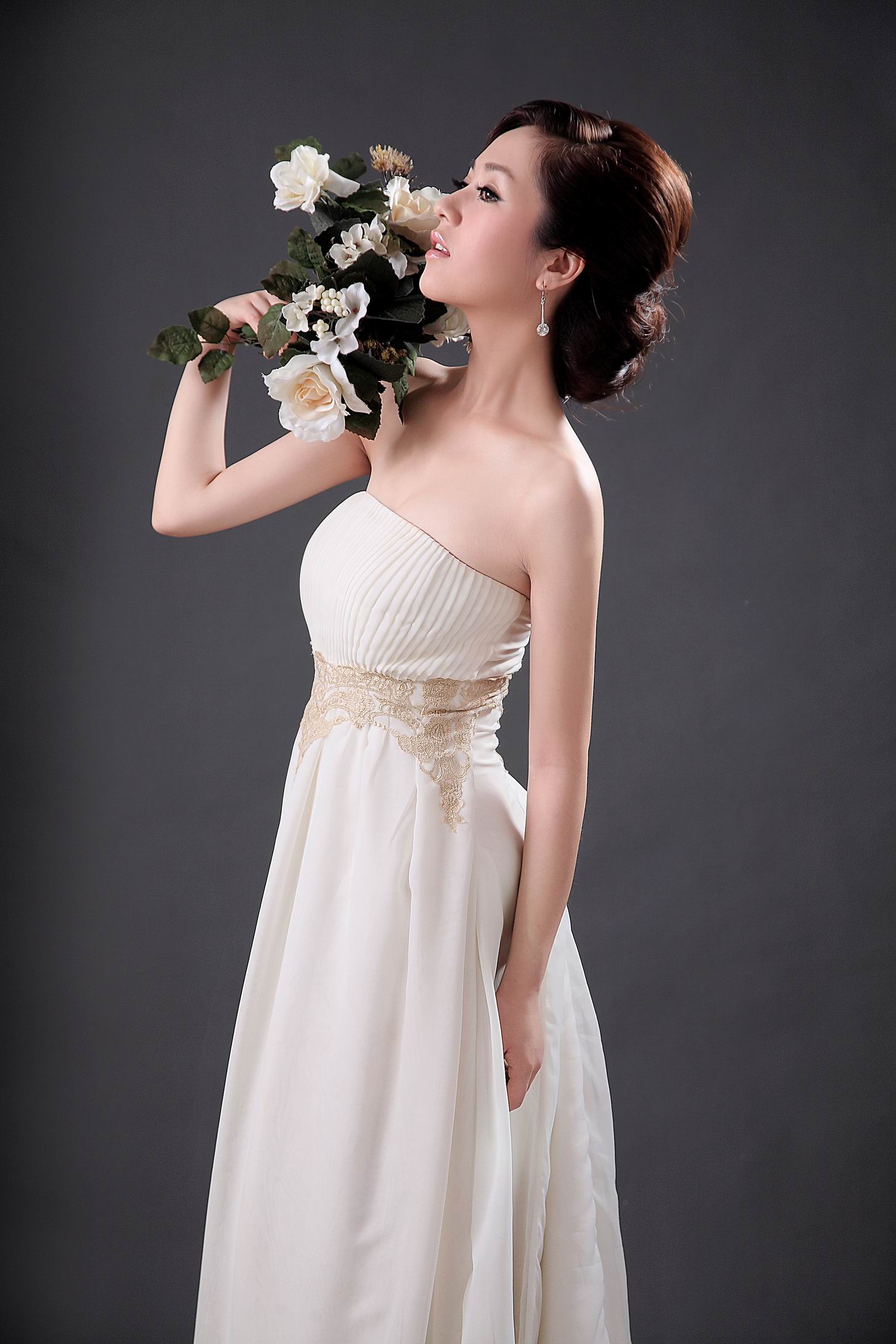  p>项瑾,1985年5月16日出生于湖北省武汉市,中国内地女演员.