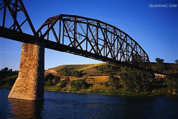  p>密苏里河(missouri river), a target="_blank" href="/item/美国