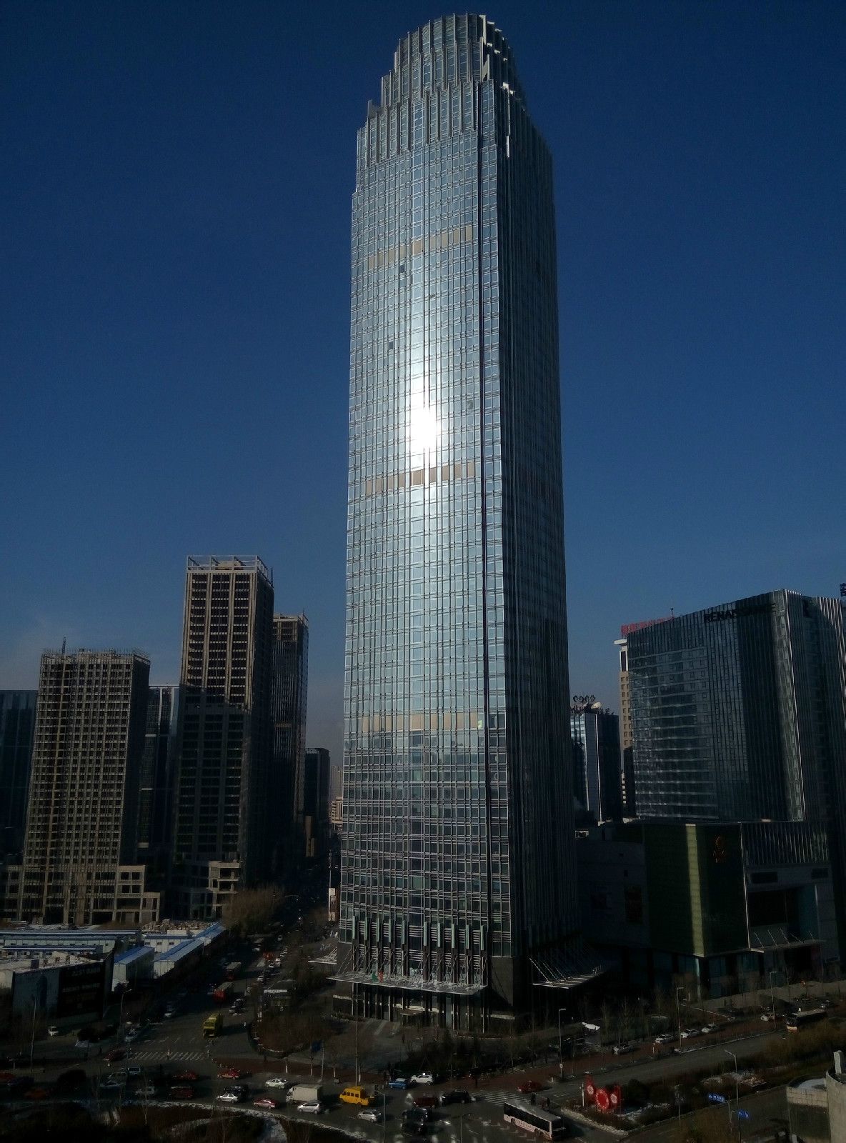  p>沈阳新地中心位于繁华的沈阳市沈河金融商贸开发区(cbd)的核心地带