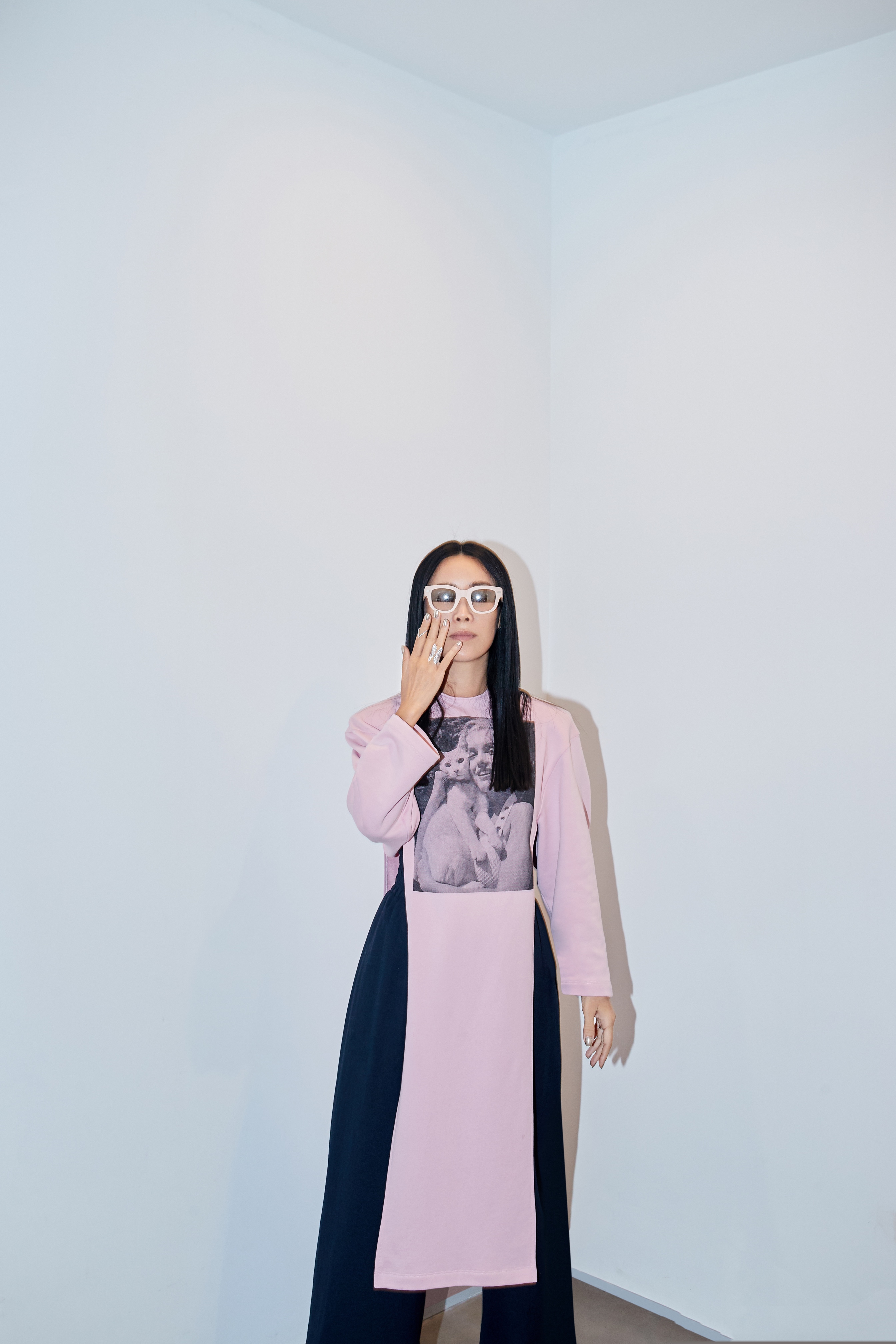  p>那英,1967年11月27日出生于辽宁省沈阳市沈河区,华语流行乐女歌手