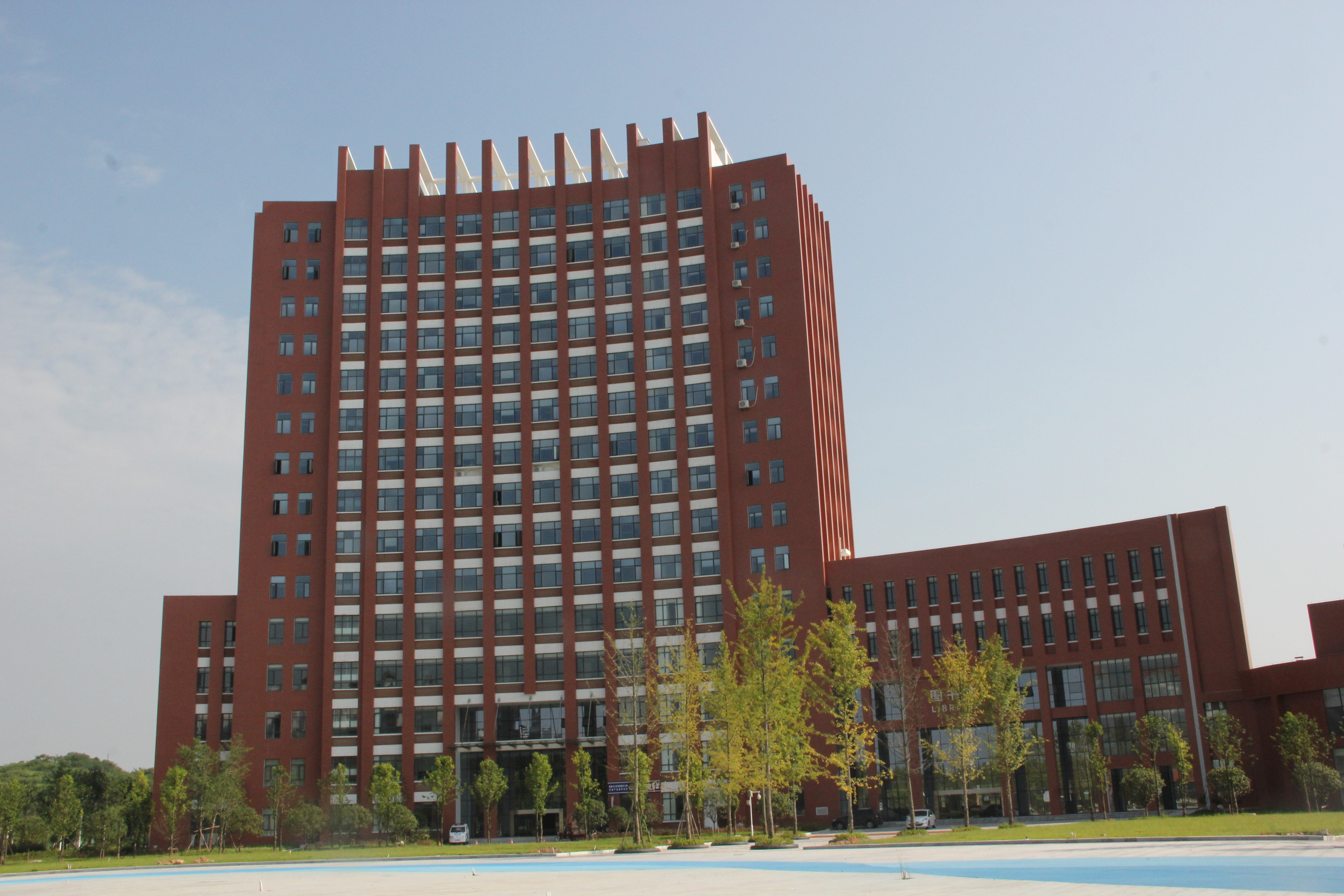 ">海南航空学校有限责任公司 /a>(简称"海航航校")是由世界500强 a