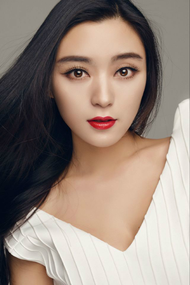  p>王亚楠(karen),1989年11月17日出生于河南商丘.