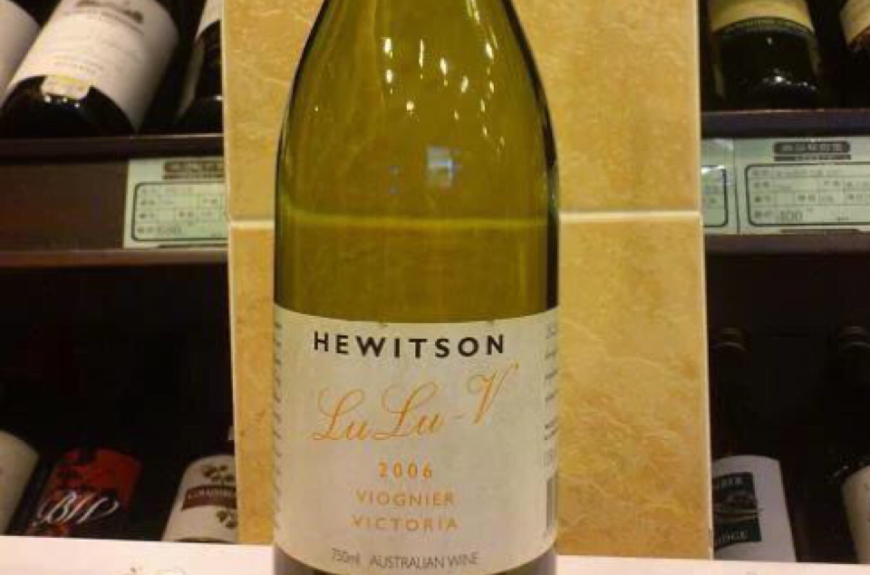  p>露露干白2006,是2006年出产于澳大利亚的红酒. /p>