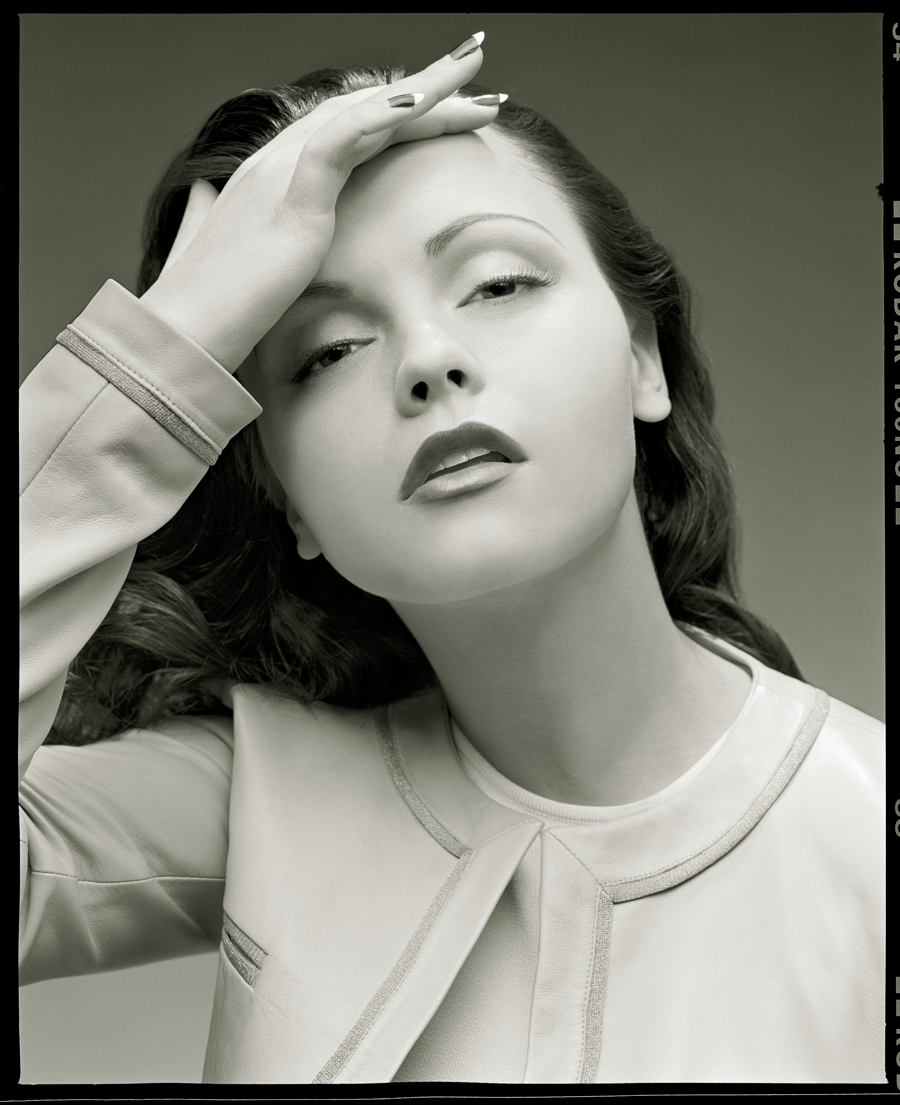  p>克里斯蒂娜·里奇 i>(christina ricci) /i>,1980年2月12日出生于
