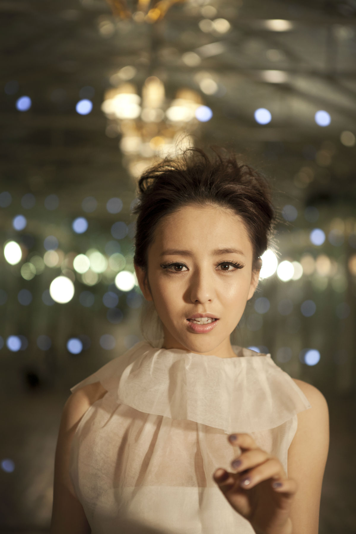  p>佟丽娅,1983年8月8日出生于新疆伊犁察布查尔,中国内地影视女演员