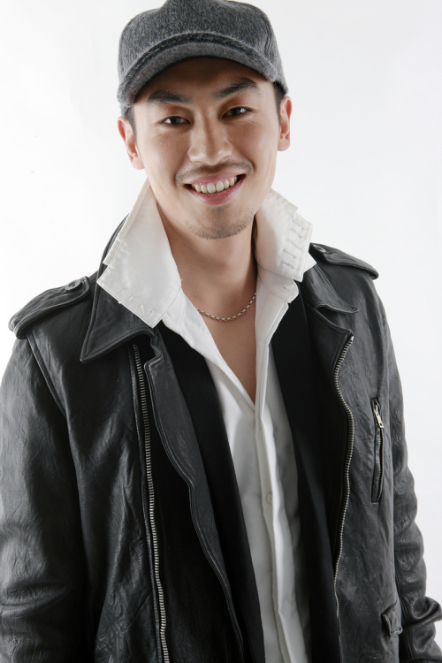  p>朱亚文,1984年4月21日生于江苏省盐城市亭湖区,中国内地影视男演员