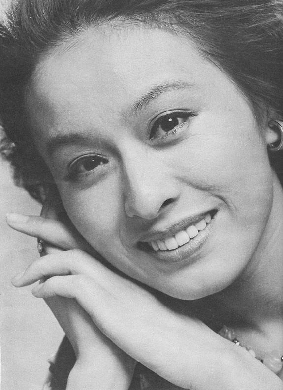  p>栗原小卷,1945年3月14日出生于日本东京,日本表演艺术家. /p>