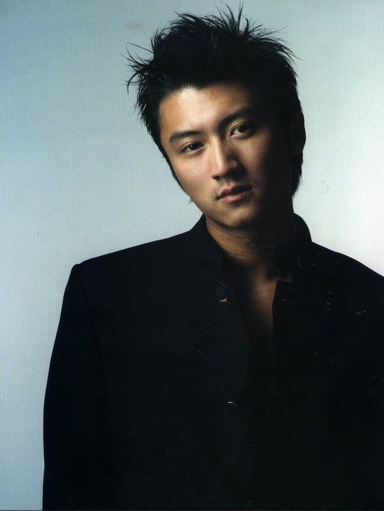 年8月29日出生于中国 a target="_blank" href="/item/香港/128775"