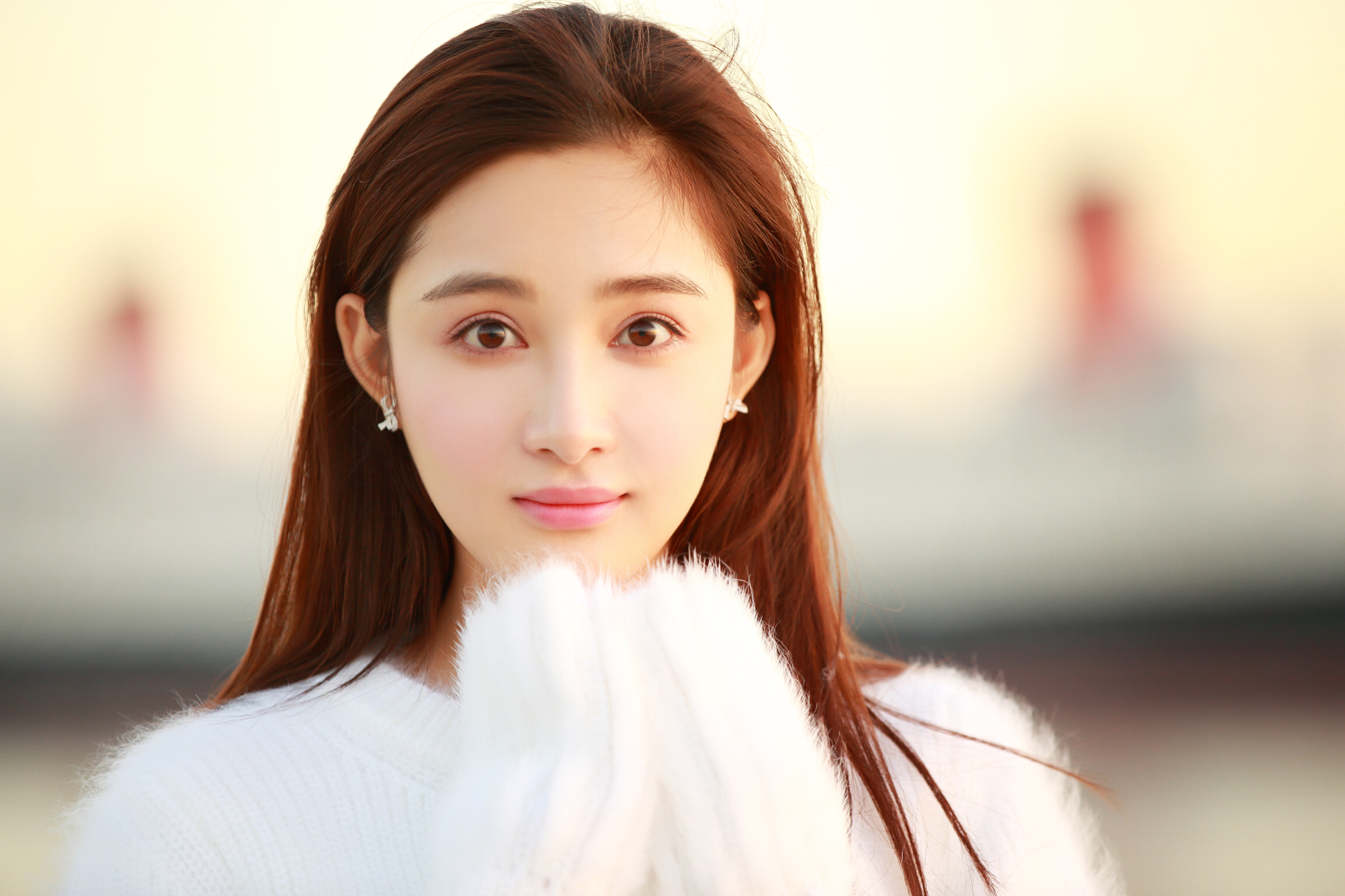  p>孙嘉璐,1996年9月19日出生于山东省烟台市,中国内地女演员,毕业于 