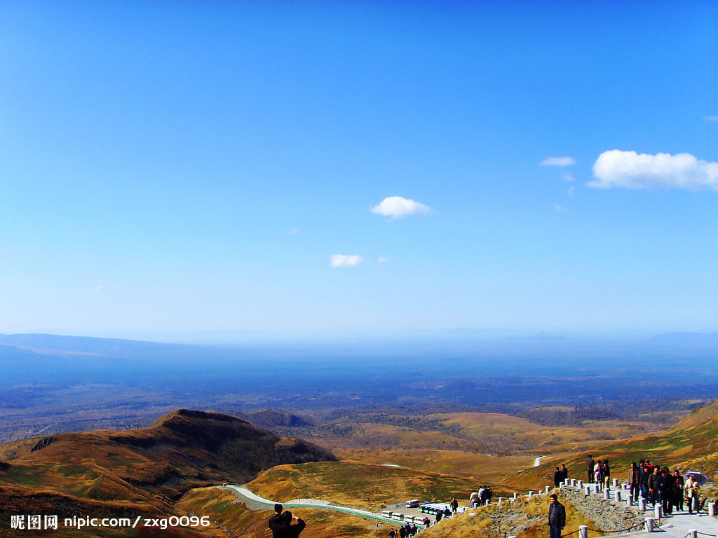  p>老虎背是 a target="_blank" href="/item/长白山西坡/3370060"