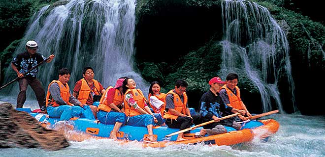 广东省江门市台山市北峰山的景点,河全程长约5公里,漂流时间约99分钟