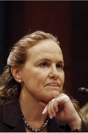  p>米歇尔·弗卢努瓦(michèle flournoy),女, span class="ref" data
