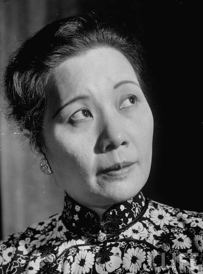  p>宋美龄(1898年3月4日—2003年10月24日;另有报道说是1897年出生)