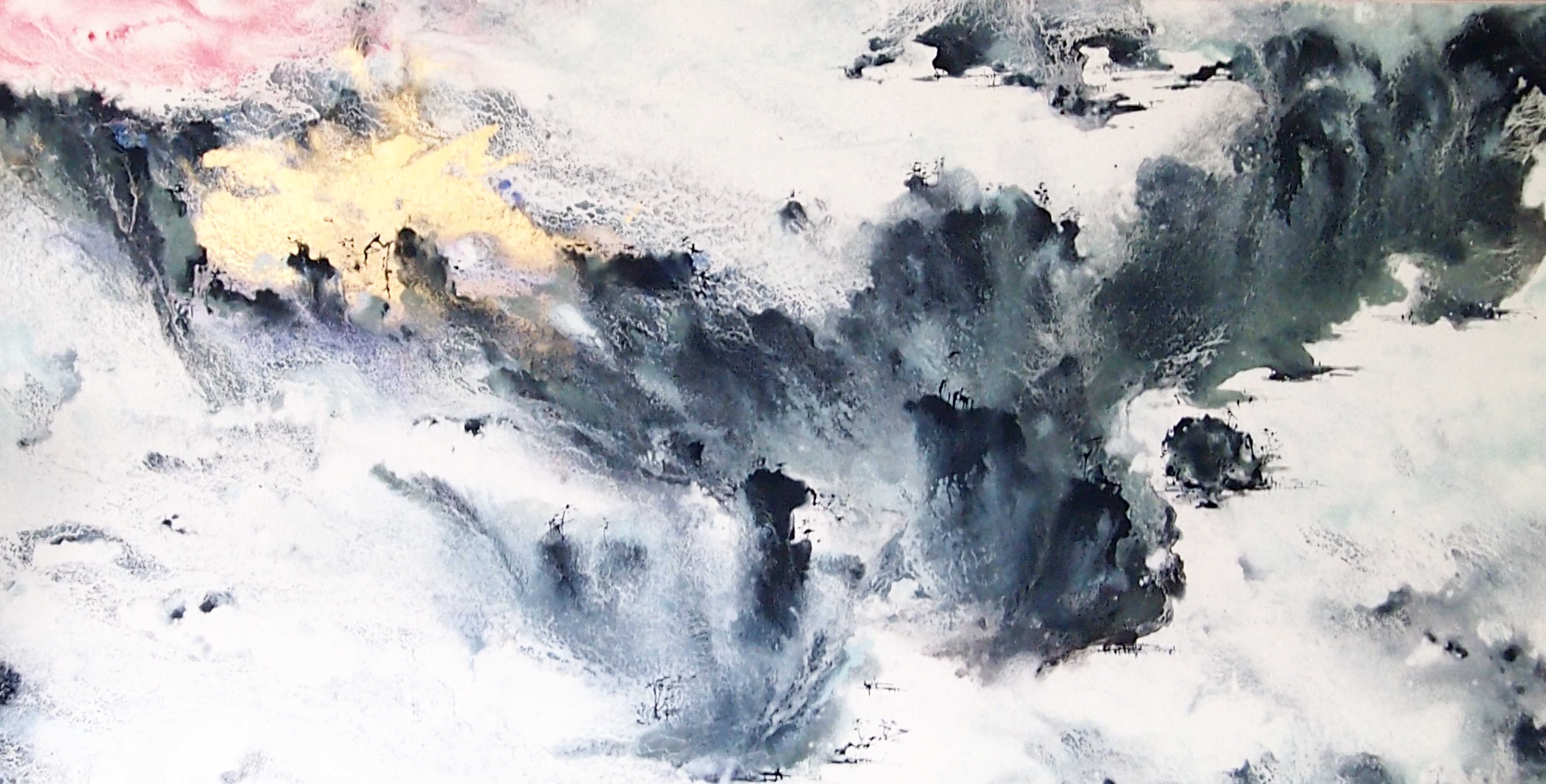 中国国画家,擅长于泼墨,泼彩画.拜师于中国著名油画家王元鼎. /p>