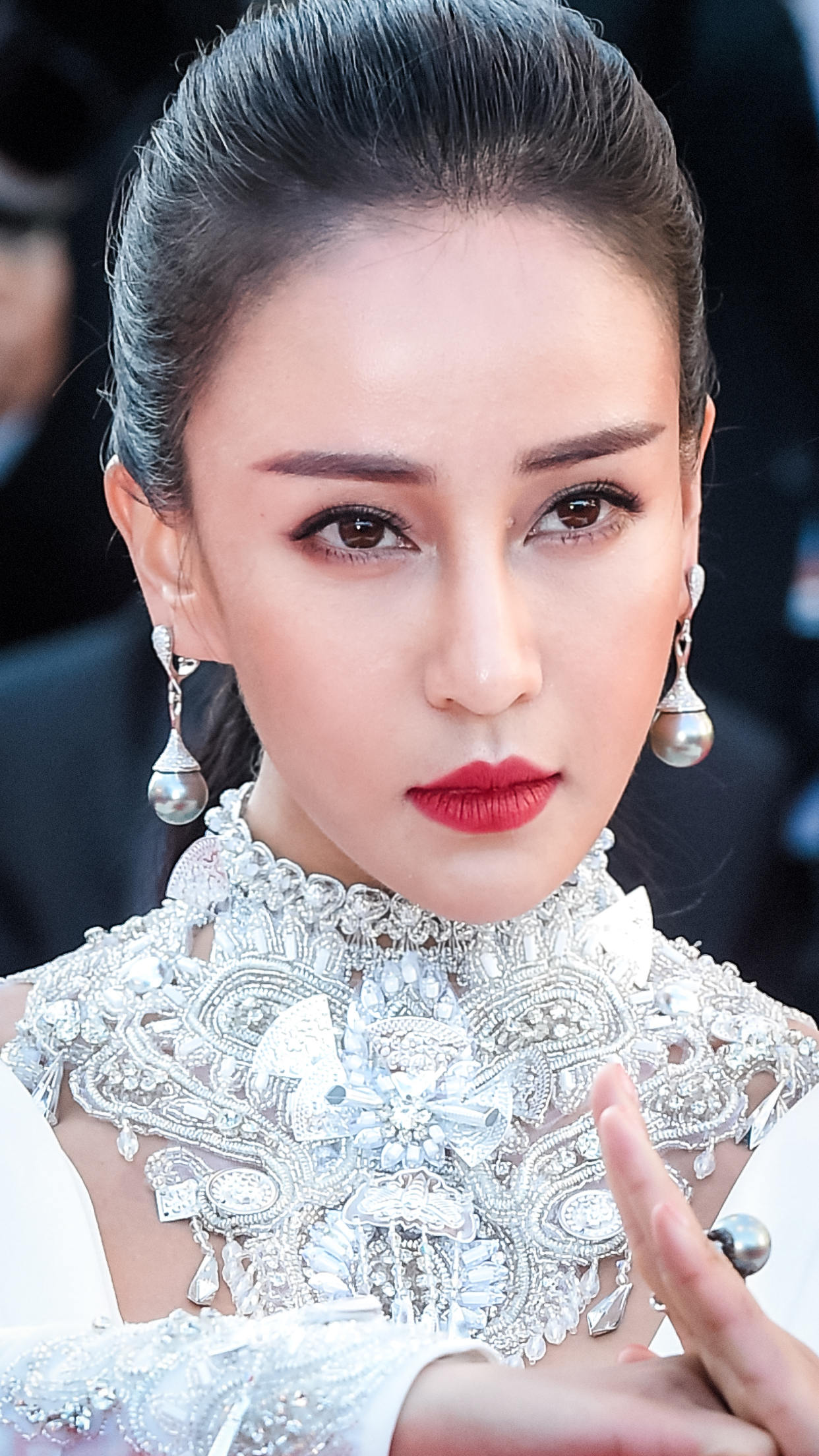  p>母其弥雅 i>(miya) /i>,1987年5月24日出生于云南省楚雄彝族自治州