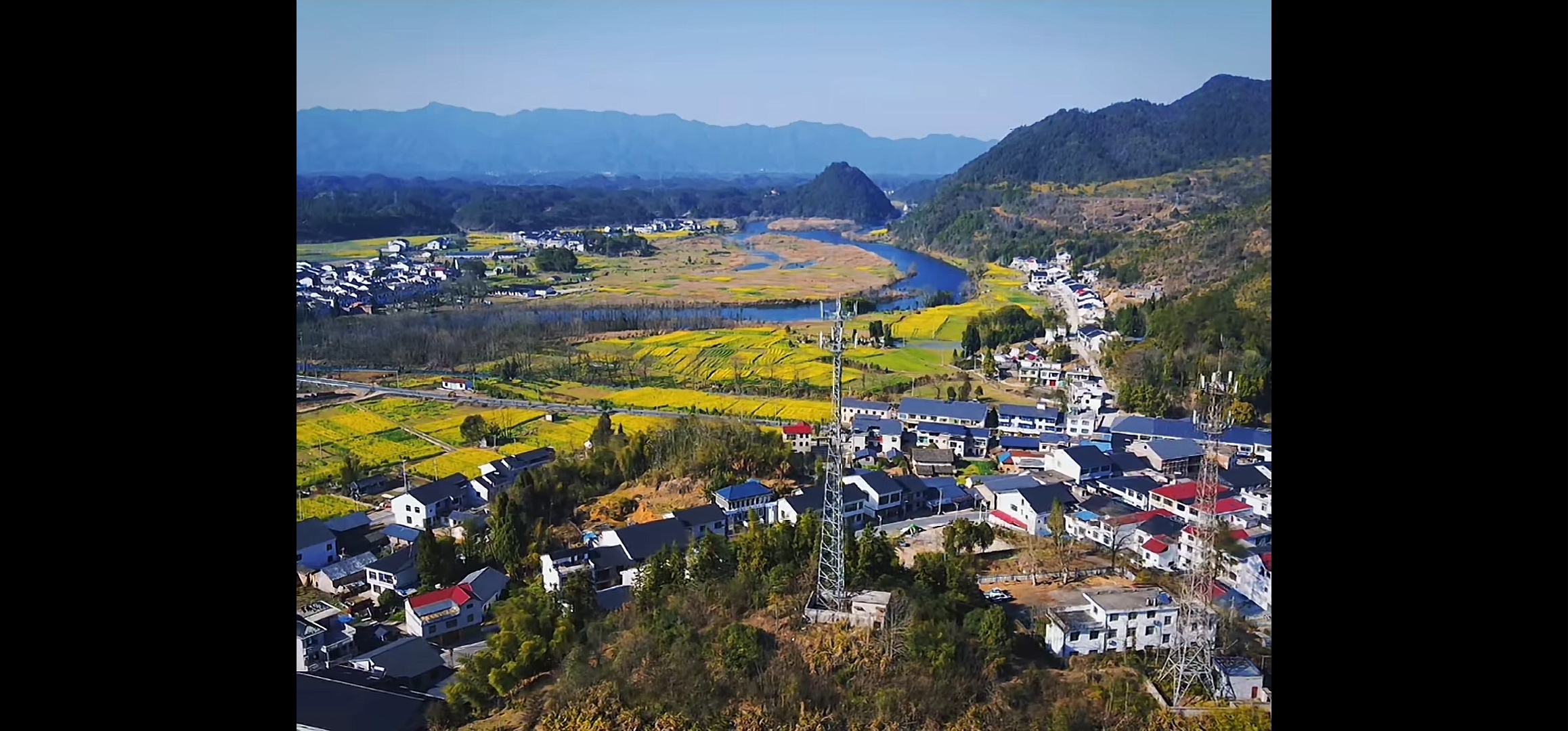  p>东津村隶属江西修水县马坳镇,属于修水中片区,东津水环抱.