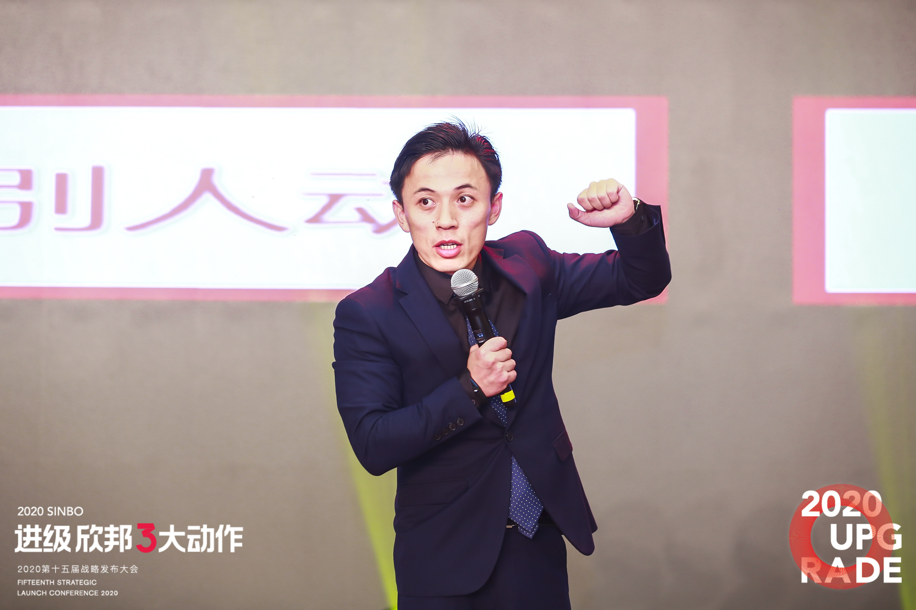  p>丁凌峰,浙江嘉兴人,营销战略顾问,营销与 a href="#" data-lemmaid