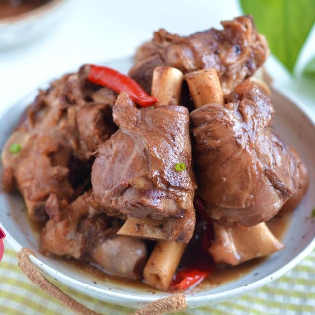 乡村炖羊腿