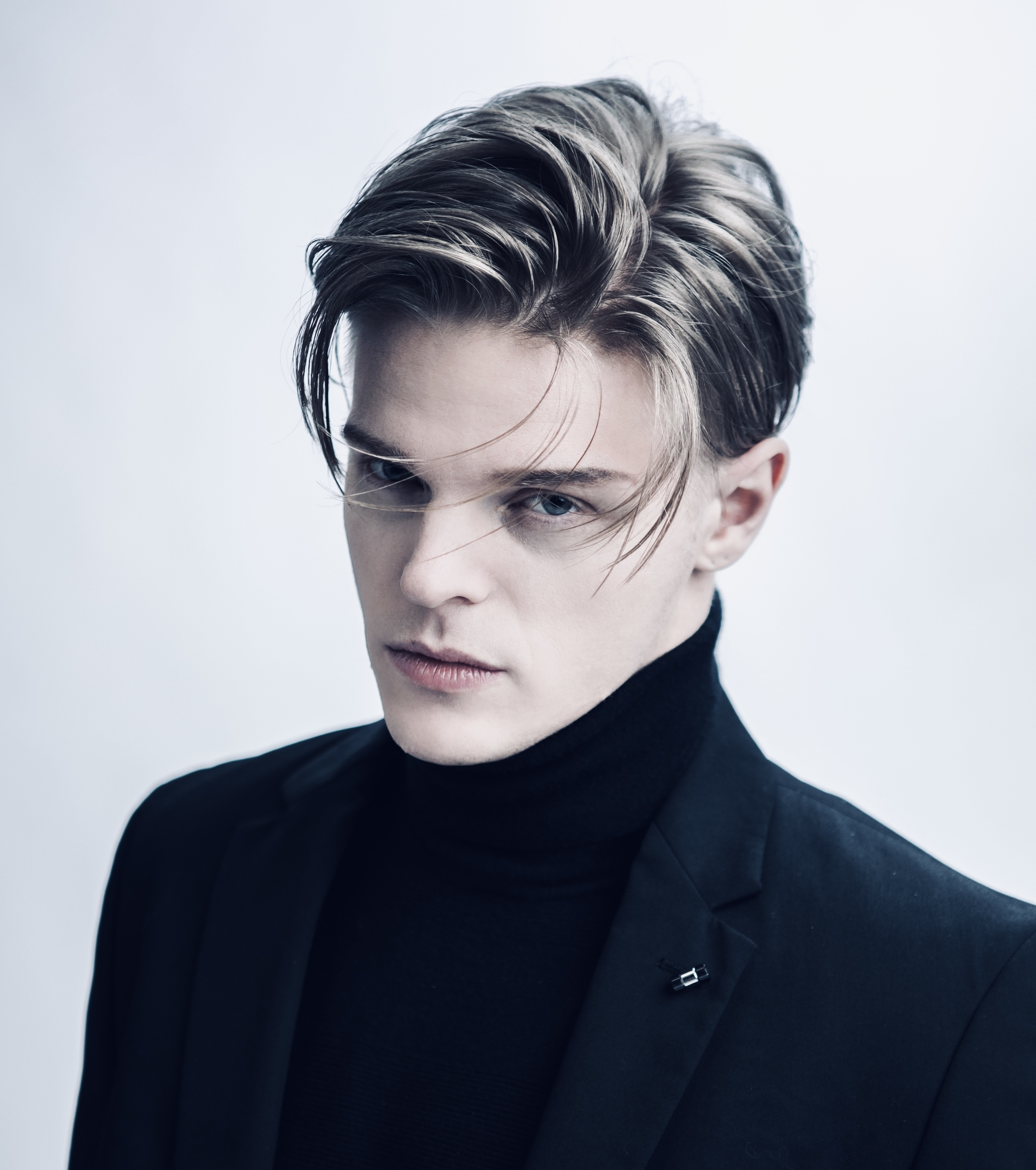  p data-id="gnwrrc3h70">芮丹尼,11月28日出生