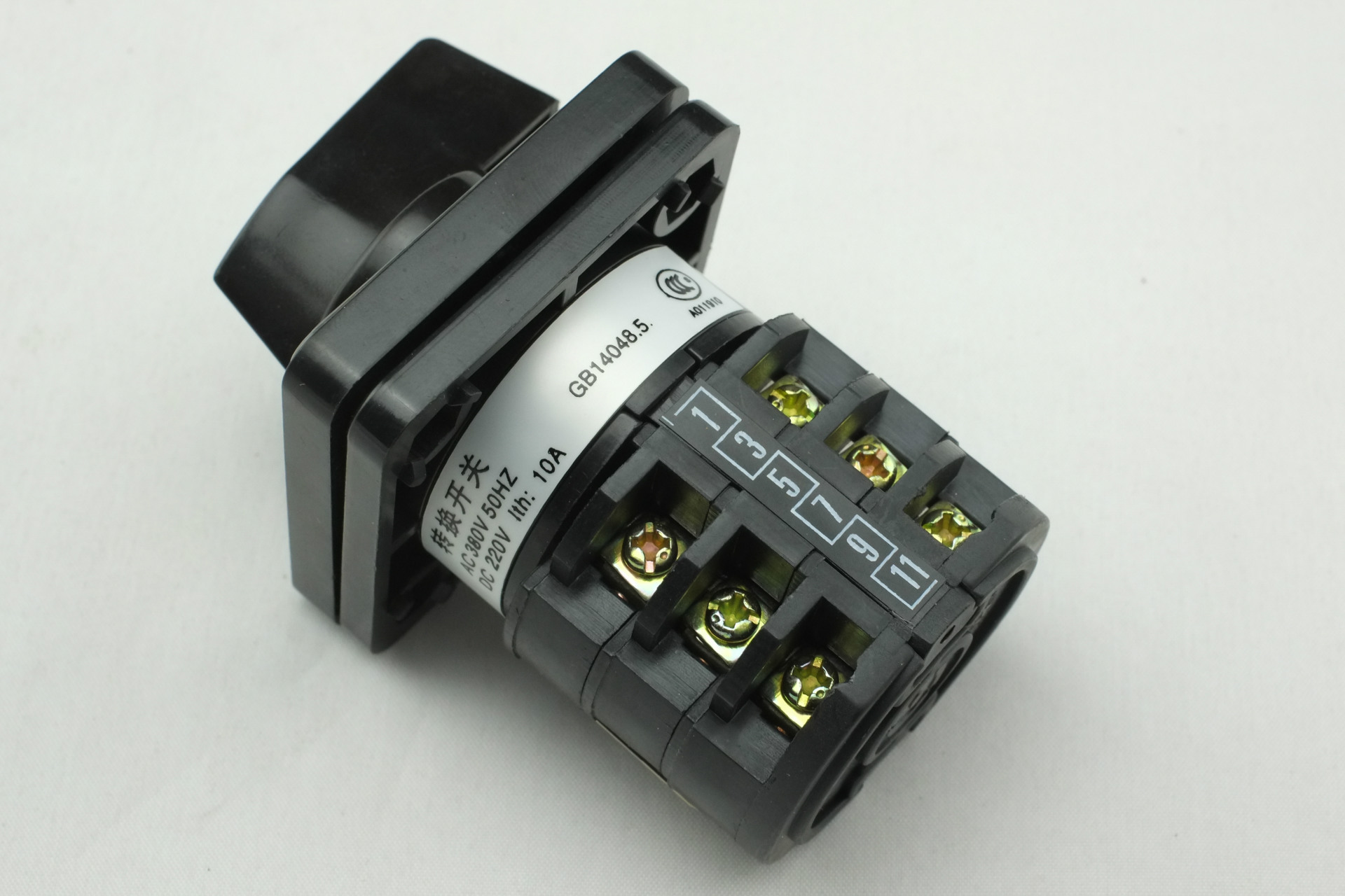 lw8万能转换开关