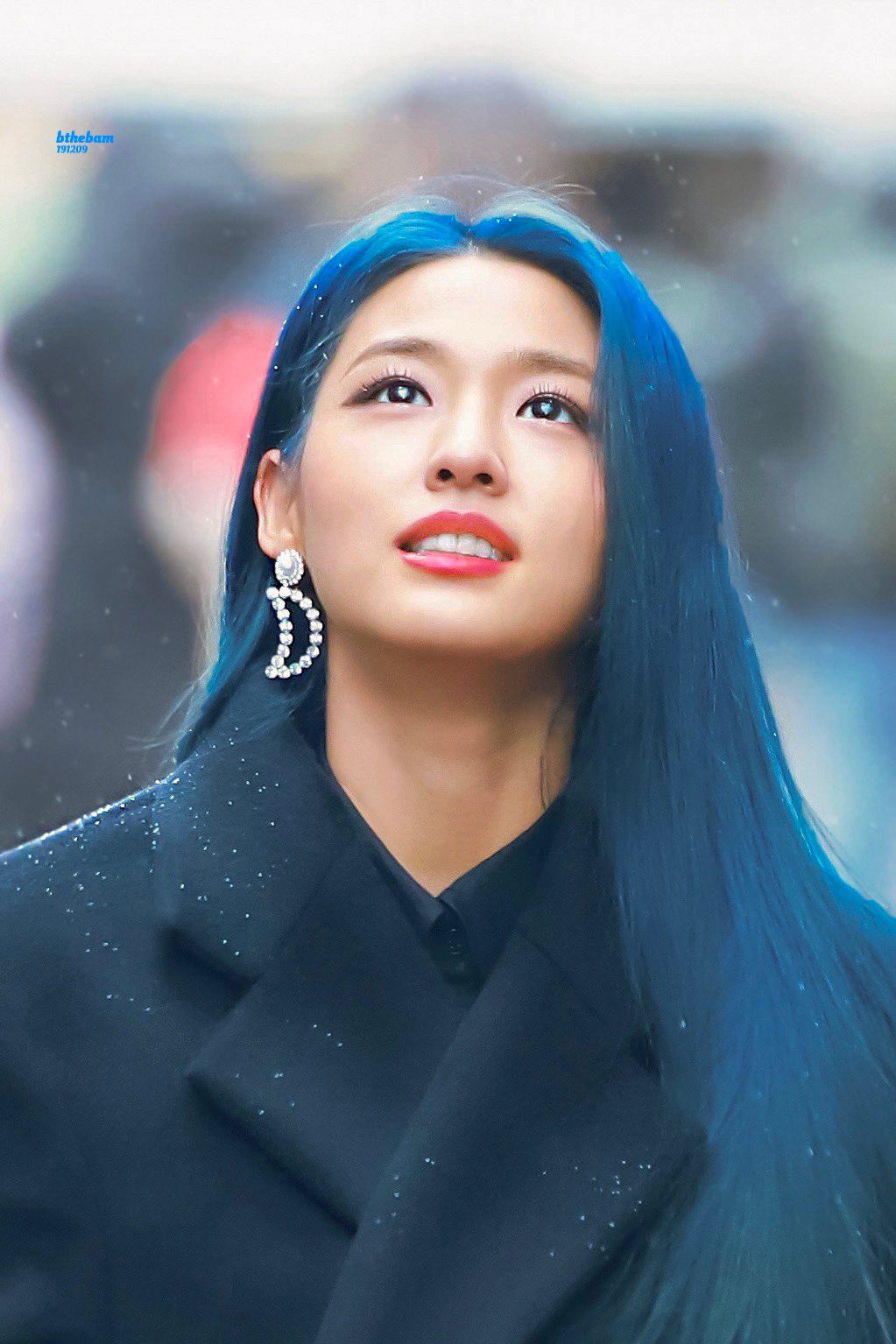 艺名雪炫,1995年1月3日出生于韩国京畿道富川市,韩国女歌手,演员,女子