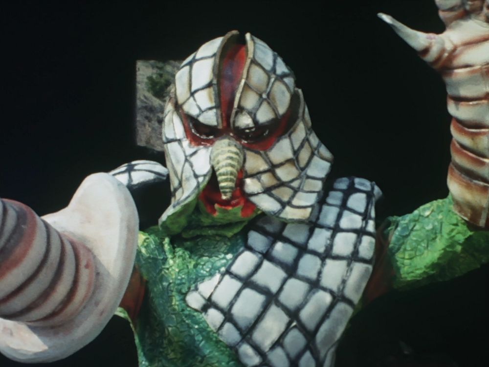  p data-id="tytxha9gz53d">刺刀犰狳,日本特摄剧《 a target="_blank