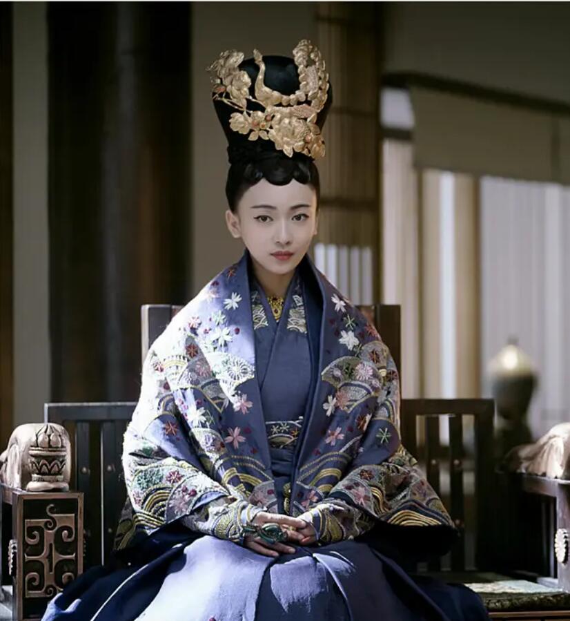  p>冯婷,古装权谋剧《凤囚凰》中的角色,由吴谨言饰演. /p>