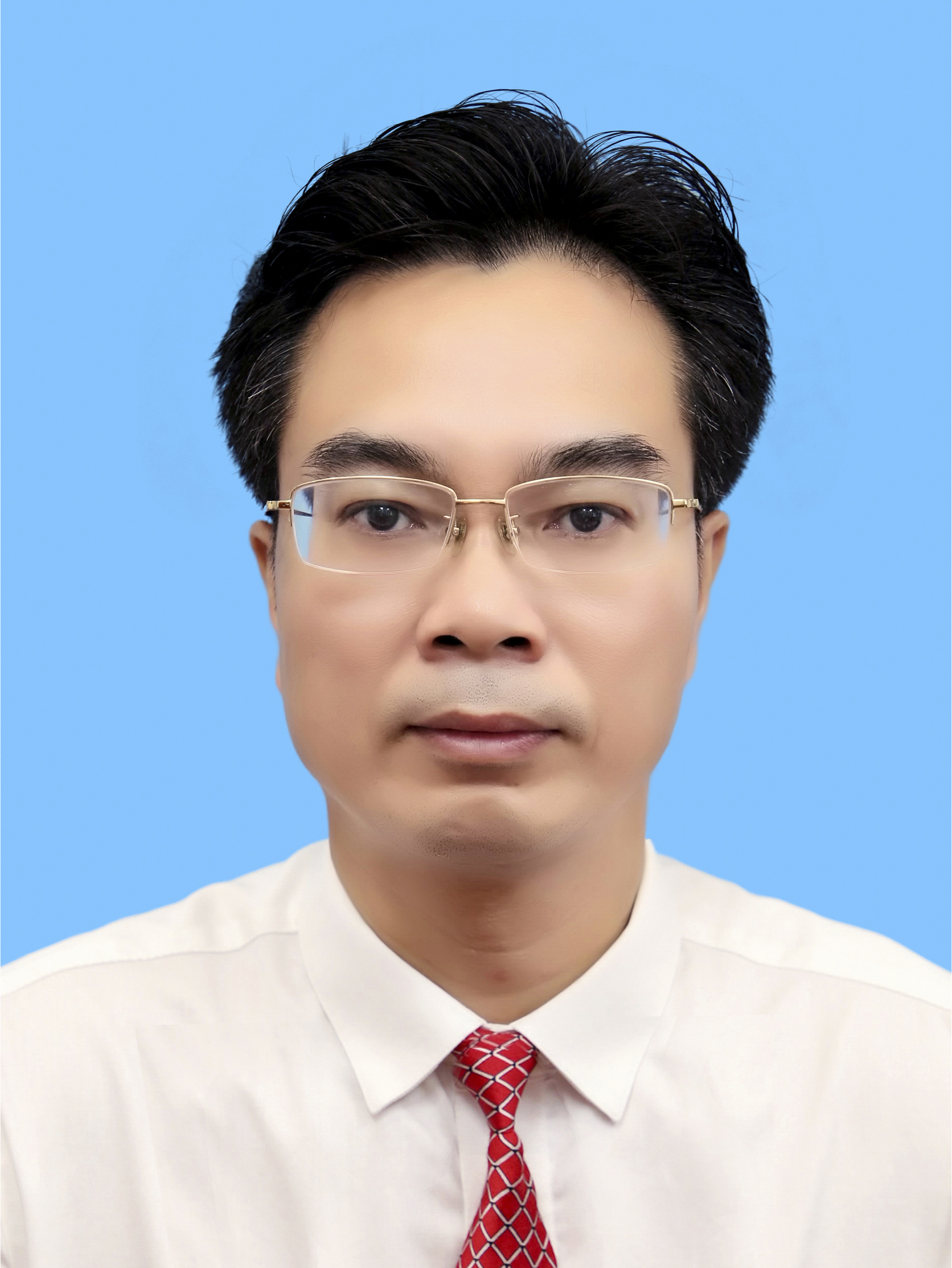  p>蒙中平,男,壮族,中共党员,1971年10月生,广西蒙山人,广西师范大学