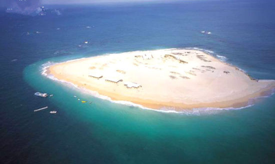  p>比基尼岛(英文:bikini island),是一个位于 a target="_blank"