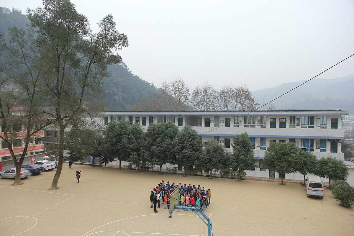 长宁县双河镇富兴义务教育学校