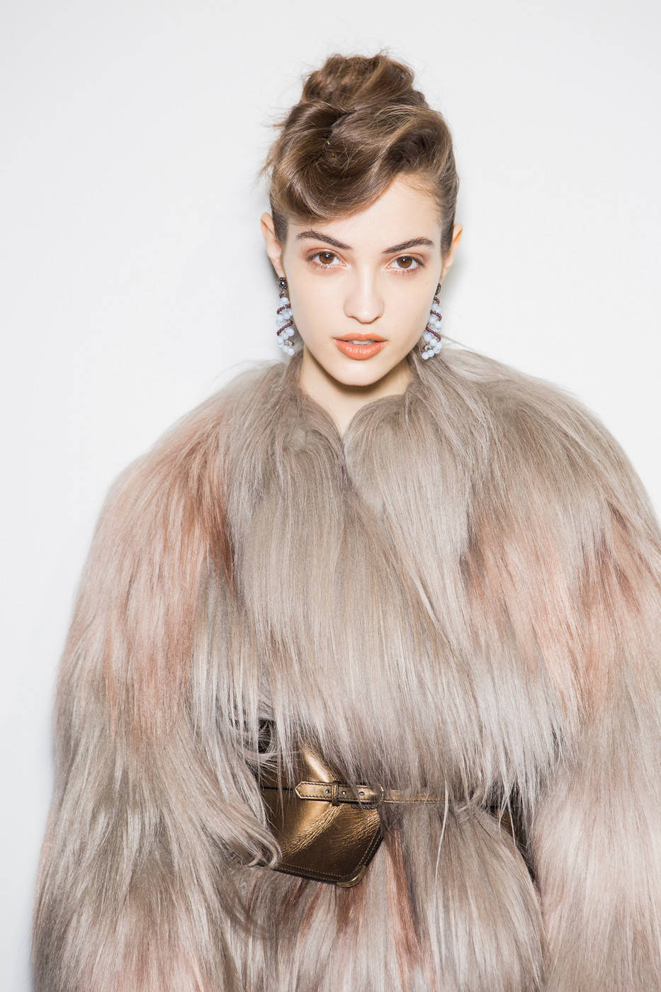  p data-id="gnzvlmleem">法国模特,身高180cm,1998年出生.喜欢画画.