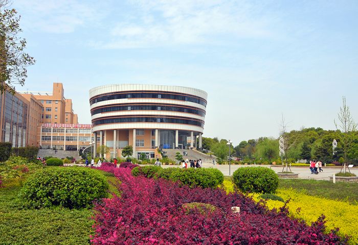 湖南工程学院图书馆