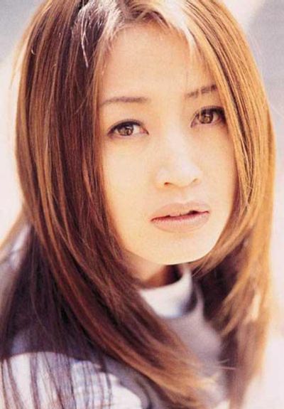  p>金惠秀(         ,kim hye soo),1970年9月5日出生于韩国釜山,毕业