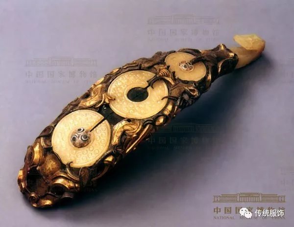 古人服饰上的“纽扣”，揭露了怎样历史的恩怨与传统的启示？_百科TA说