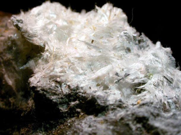  p>硼镁石(ascharite)是一种 a href="#">硼酸盐 /a>矿物,它是提取