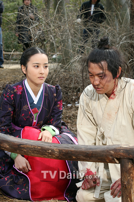  p>《济众院》是 a href="#">韩国sbs电视台 /a>于2010年1月4日播出的