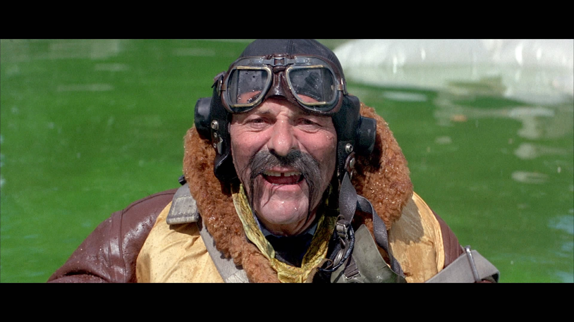  p>《虎口脱险》是les films corona制作发行的战争喜剧电影.