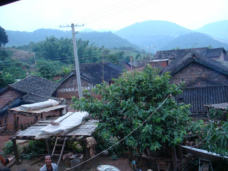  p>弯登自然村,隶属于云南省大理白族自治州洱源县炼铁乡前甸村委会